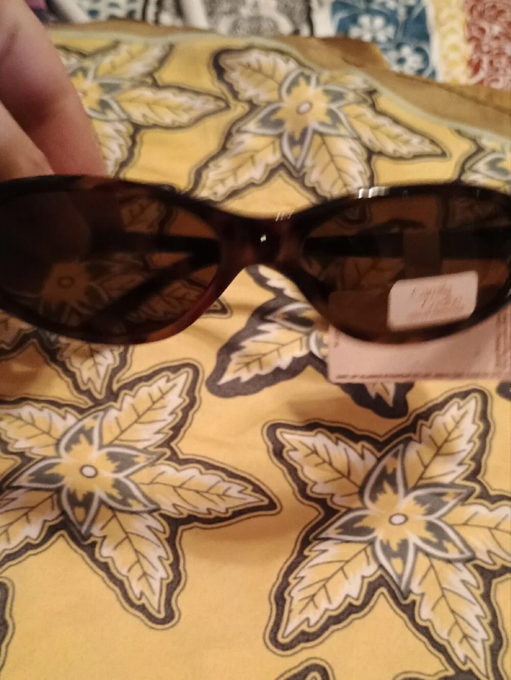 NWT Camila Coelho Tortoise Shell Oval Slim Silhouette Sunglasses